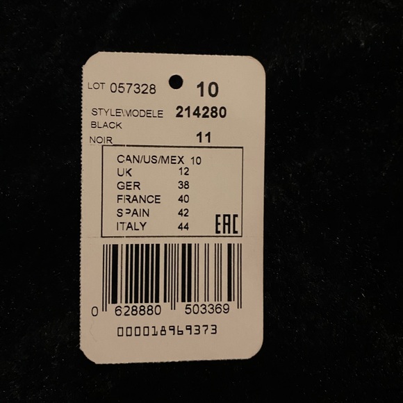 Joseph Ribkoff Jacket with sequins - Picture 6 of 9